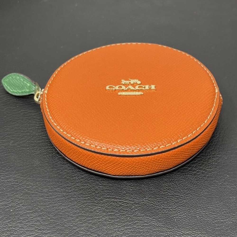 NWT Coach 🍊Orange Coin Case - Picture 2 of 8